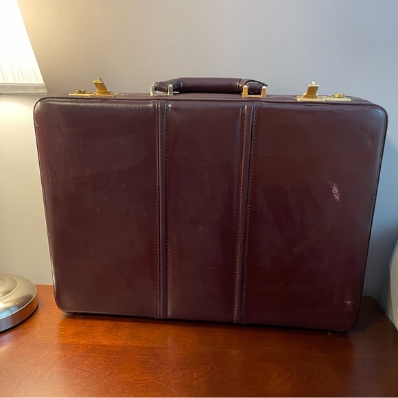 Brown Leather Briefcase - Picture 1 of 7
